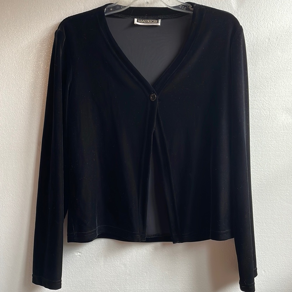 Maurices V-neck one button open front velvet long sleeve crop jacket medium